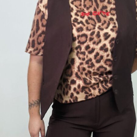 Conjunto pantalón y chaleco color chocolate con cinturón